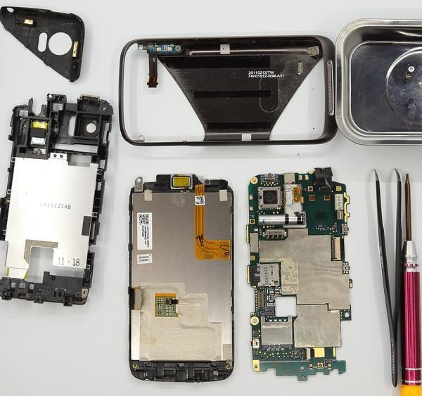HTC Mozart