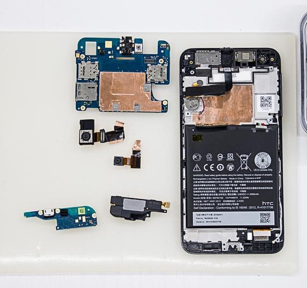 HTC One X9