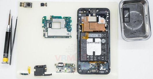 Como desmontar HTC U11 por si mesmo
