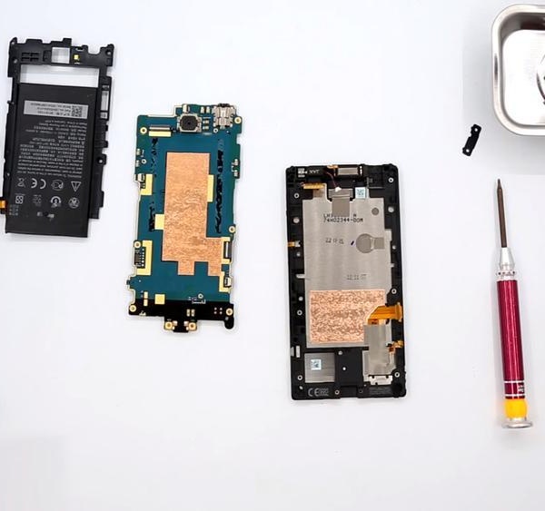 HTC Windows Phone 8S