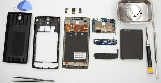 How to disassemble Highscreen Boost 2 SE