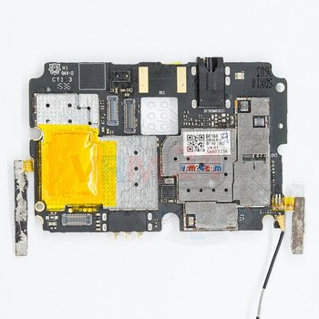 Highscreen_Boost_3_Motherboard_2.jpg