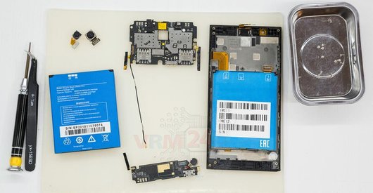 Como desmontar Highscreen Boost 3 por si mesmo