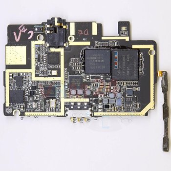 Highscreen_Spade_Motherboard_1.jpg