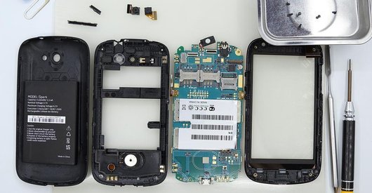 Comment démonter Highscreen Spark