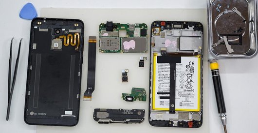 Como desmontar Huawei Honor 6C Pro por si mesmo