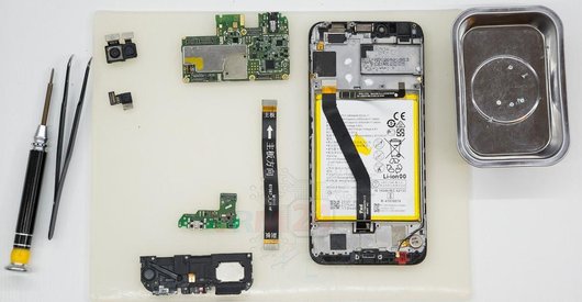 Como desmontar Huawei Honor 7C por si mesmo