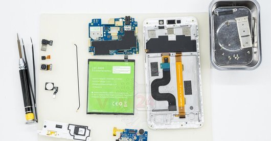 Comment démonter LEAGOO T8