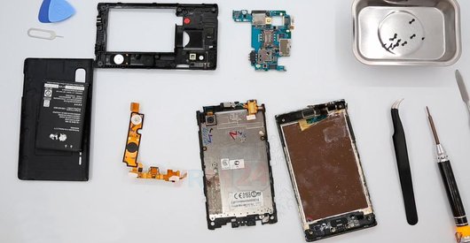 Como desmontar LG Optimus L5 E610 por si mesmo