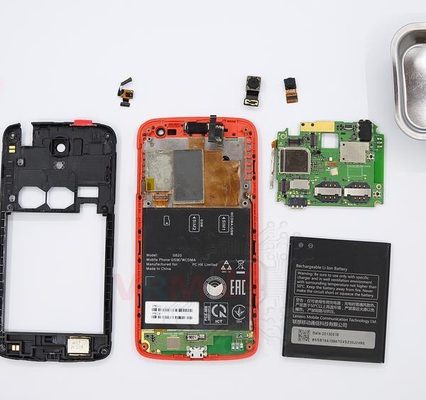 Lenovo S820