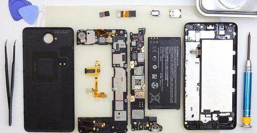 Comment démonter Microsoft Lumia 650 DS RM-1152
