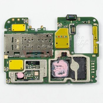 Motherboard_1_16FLwZt.jpg