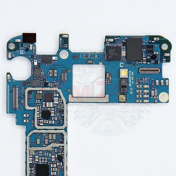Motherboard_1_CELwrx1.jpg