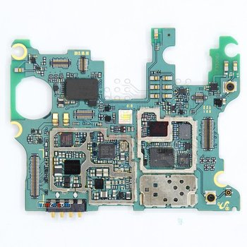 Motherboard_1_CYTvT52.jpg