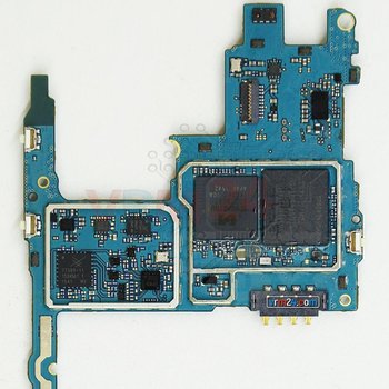 Motherboard_1_EtR9MZH.jpg