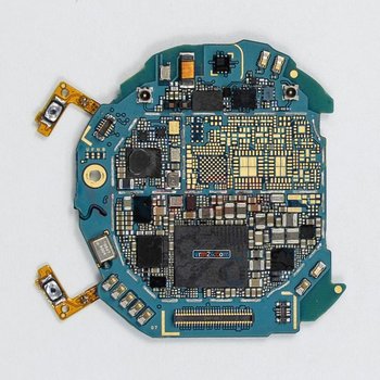 Motherboard_1_SeJsieP.jpg