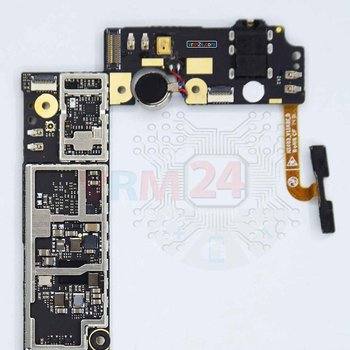 Motherboard_1_Y5LMyz5.jpg