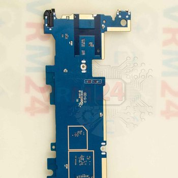 Motherboard_1_jhxrpKK.jpg