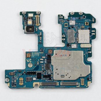 Motherboard_1_m49VdOx.jpg