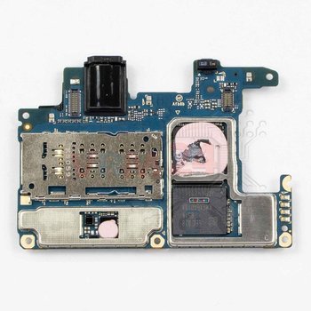 Motherboard_1_o0XpBsp.jpg