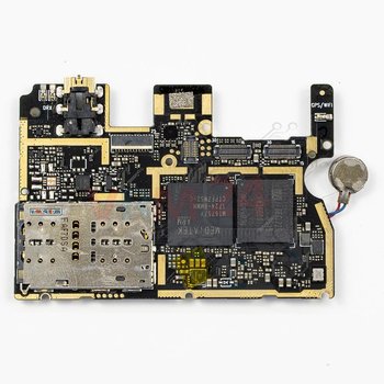 Motherboard_1_oOTwdsF.jpg