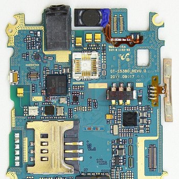Motherboard_1_sTo5nnz.jpg