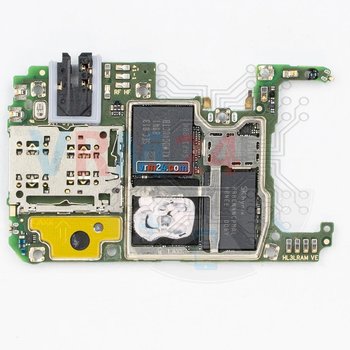 Motherboard_1_ytKAFO9.jpg