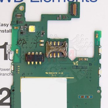 Motherboard_2_cGdBwOE.jpg