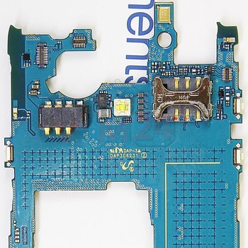 Motherboard_2_l3umr5z.jpg