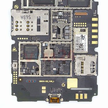 Motherboard_2_nsxUY34.jpg