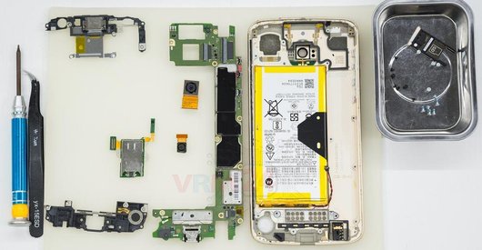 Cómo desmontar Motorola Moto Z2 Play XT1710