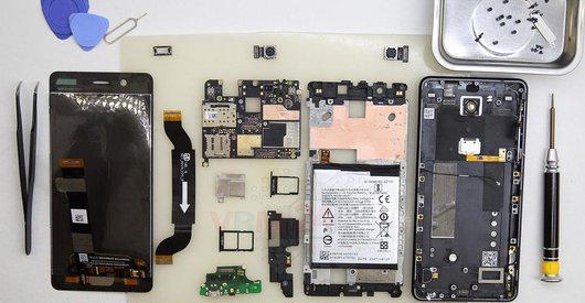 Como desmontar Nokia 5 (2017) TA-1053 por si mesmo