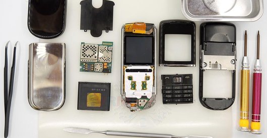 How to disassemble Nokia 8800 Sirocco RM-165