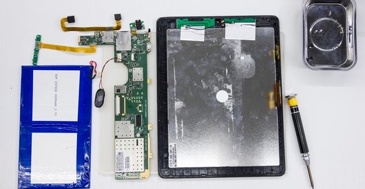 How to disassemble Prestigio MultiPad 2