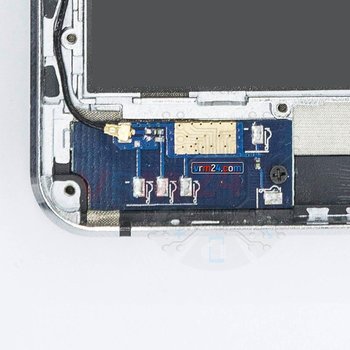 Prestigio_Muze_X5___Daughterboard_1.jpg