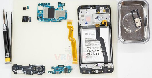 How to disassemble Samsung Galaxy A10 SM-A105