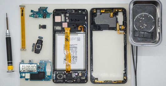 Cómo desmontar Samsung Galaxy A7 (2018) SM-A750