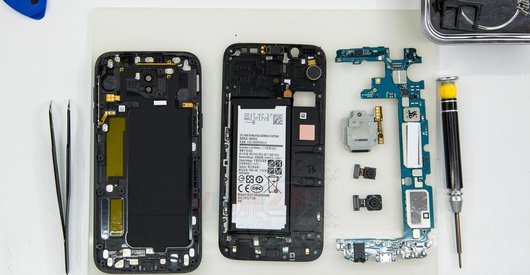 Cómo desmontar Samsung Galaxy J5 (2017) SM-J530