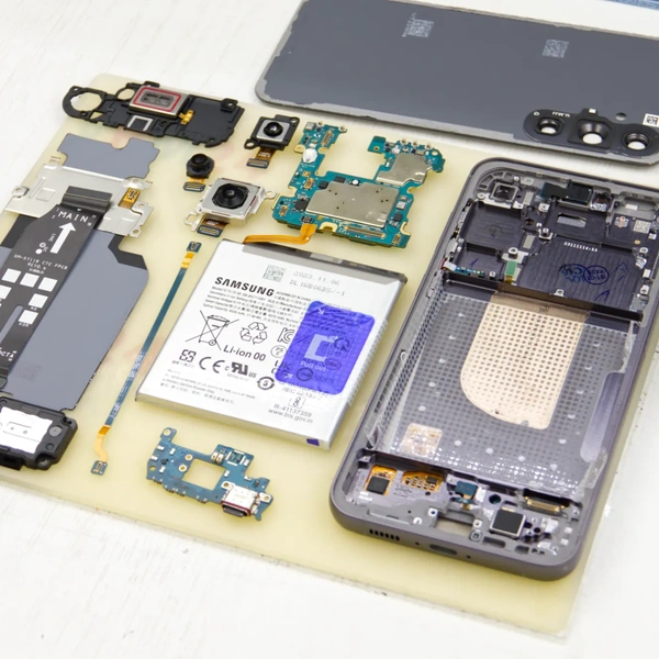 Samsung Galaxy S23 FE SM-S711