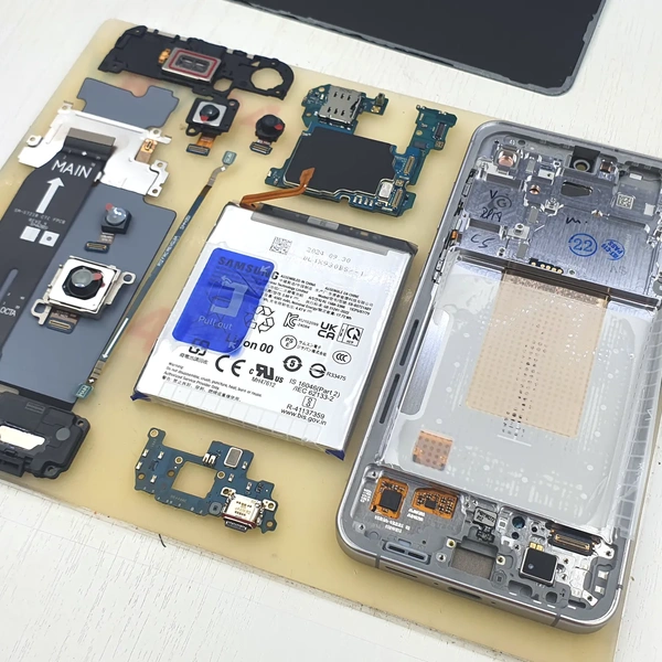 Samsung Galaxy S24 FE SM-S721