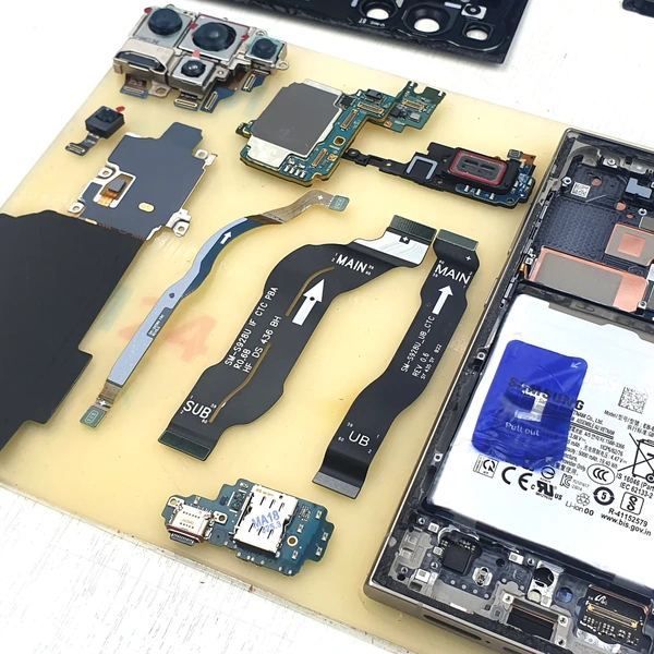 Samsung Galaxy S24 Ultra SM-S928