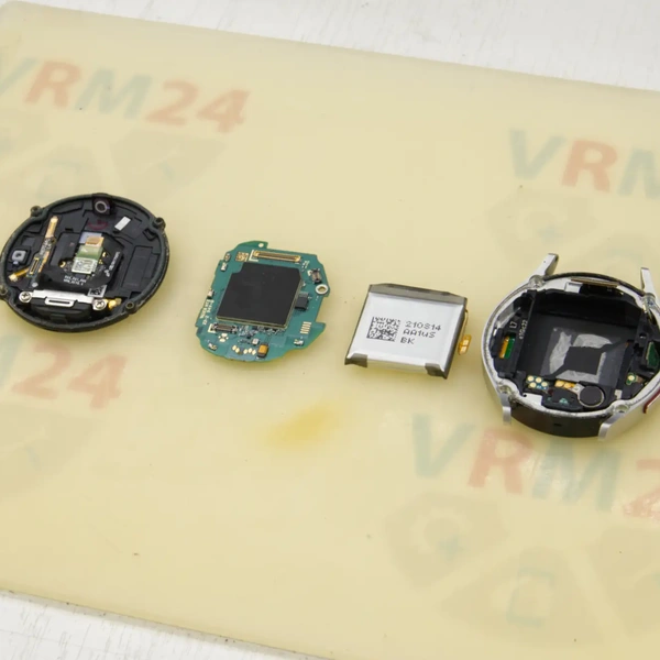 Samsung Galaxy Watch 4 SM-R870