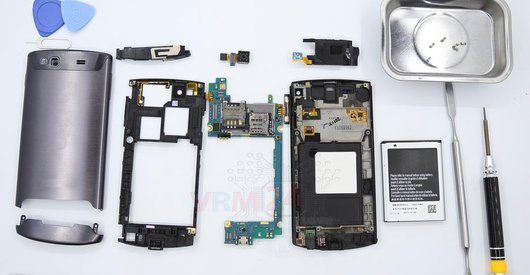 Comment démonter Samsung Wave 3 GT-S8600