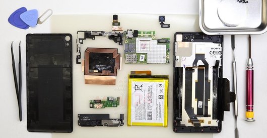 Comment démonter Sony Xperia E5