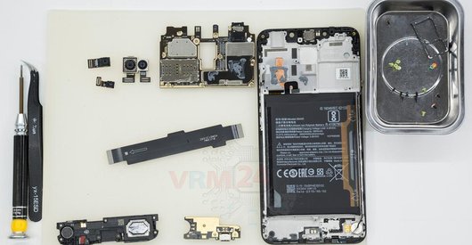 Como desmontar Xiaomi Pocophone F1 por si mesmo