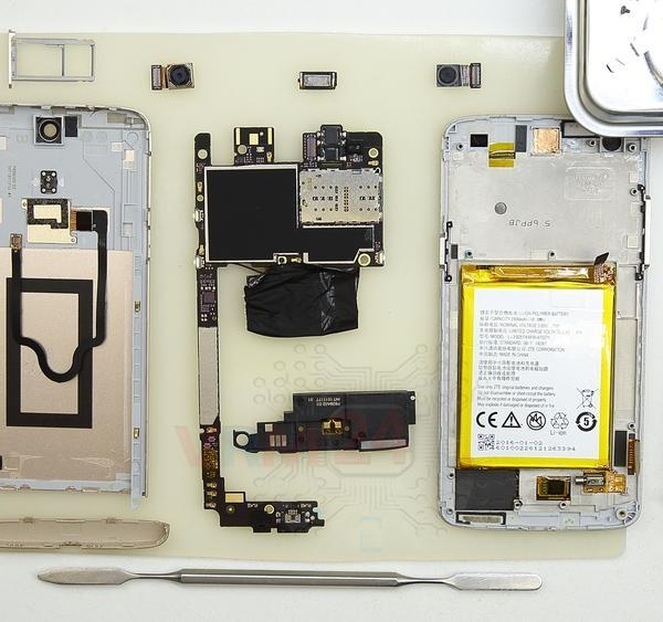 ZTE Axon Mini