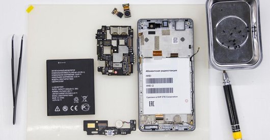 Cómo desmontar ZTE Blade A520C