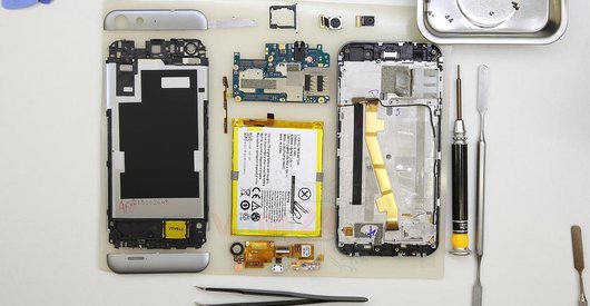 Como desmontar ZTE Blade V6 por si mesmo