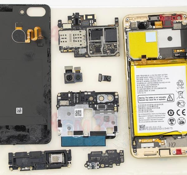 ZTE Blade V9