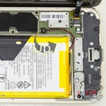 Déconnectez le connecteur de la batterie